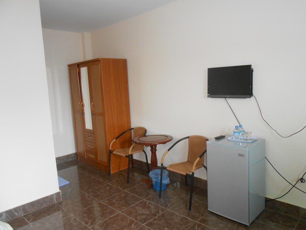 Bayern Guesthouse Ban Nongdouang Экстерьер фото